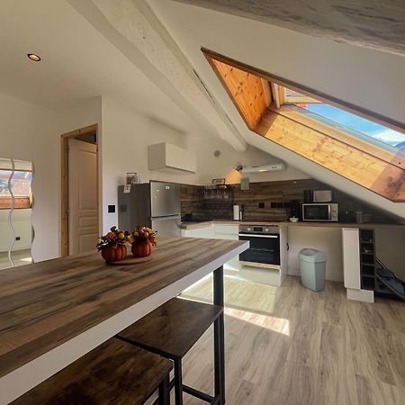 Cocon Sous Les Toits Lägenhet Albertville Exteriör bild